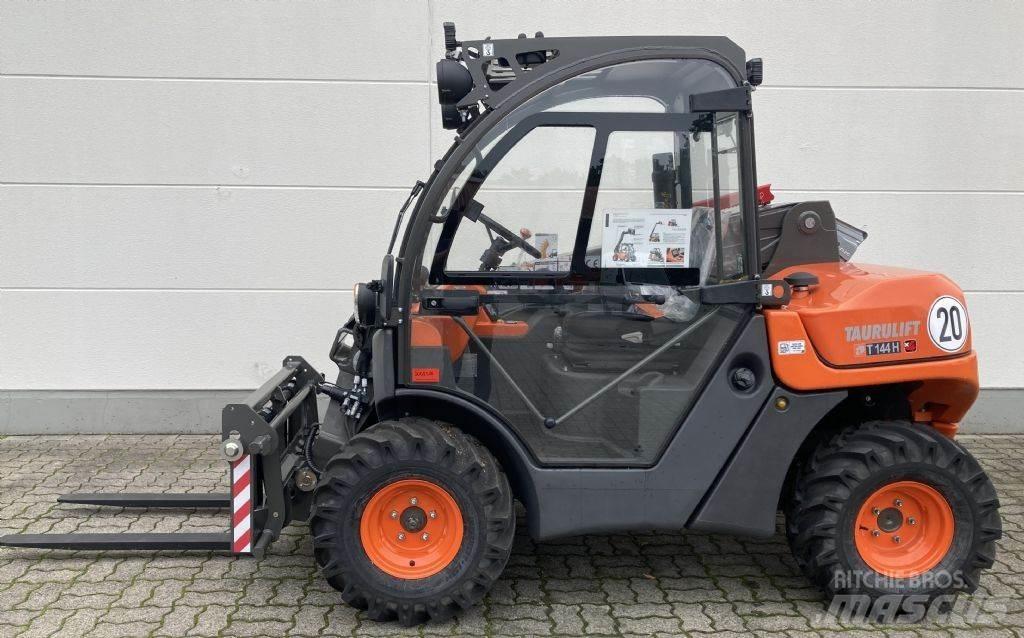 Ausa T 144 H X4 Телескопічні навантажувачі