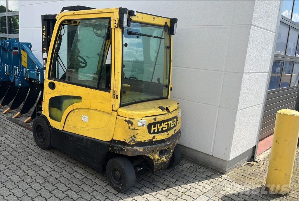 Hyster J 3.0 XN Електронавантажувачі