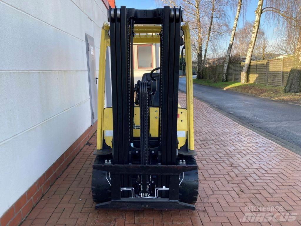 Hyster J 3.0 XN Електронавантажувачі