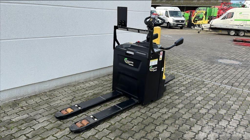 Hyster P 2.0 S Штабелери