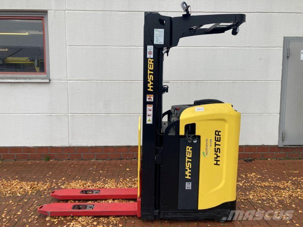 Hyster RS 1.6 IL Самохідні електроштабелери