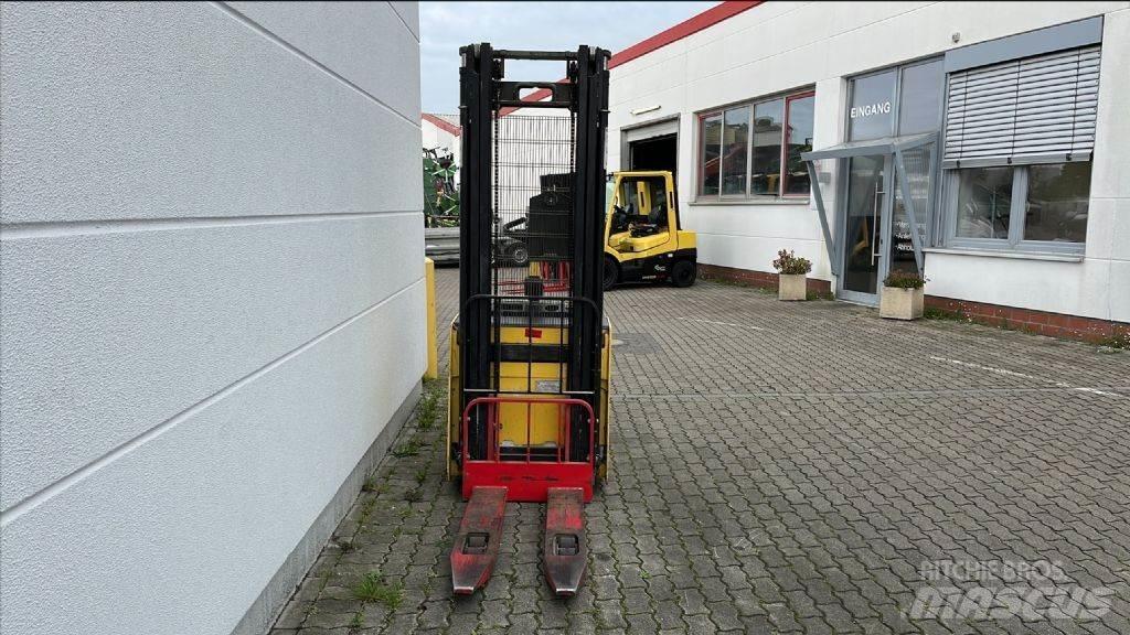 Hyster S1.5S Ручний візок