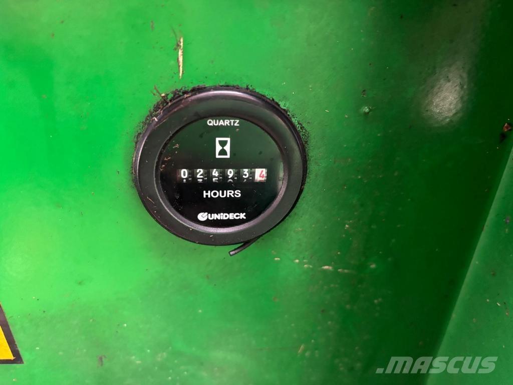 Avant 320 Багатофункціональне обладнання для вантажних і землекопальних робіт