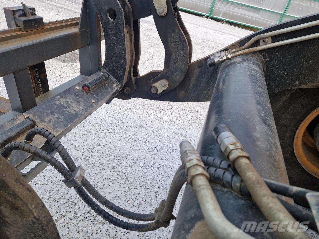 JCB 419S Сільгосптехніка - Інші
