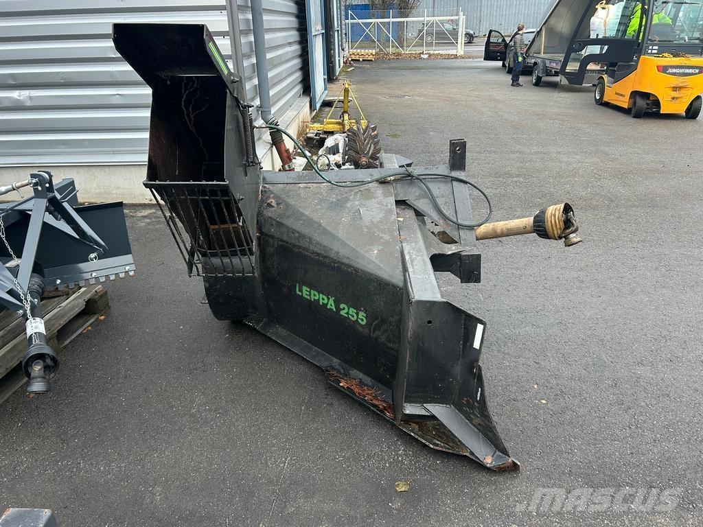 Leppä 255 Снігомітли