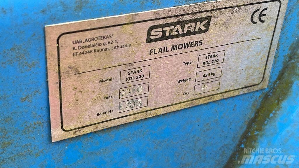 Stark 220 Газонні і лукові косилки