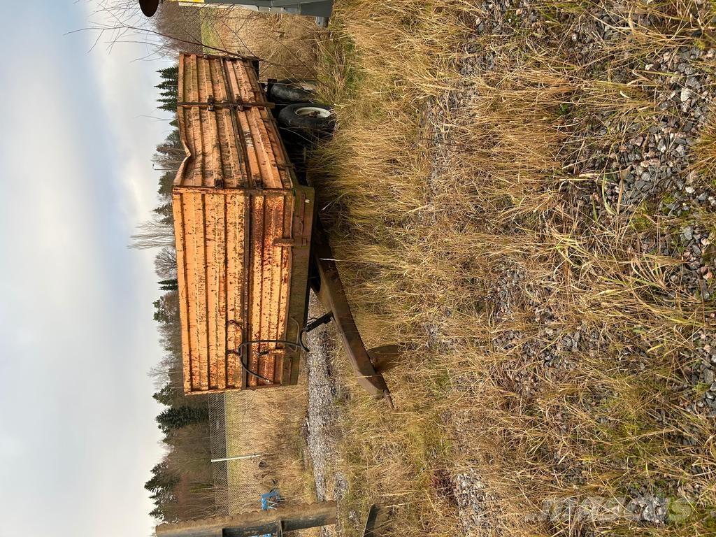  VESLA Самосвальні причепи