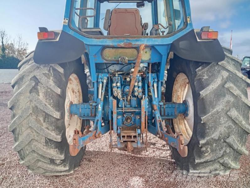 Ford 8210 Трактори