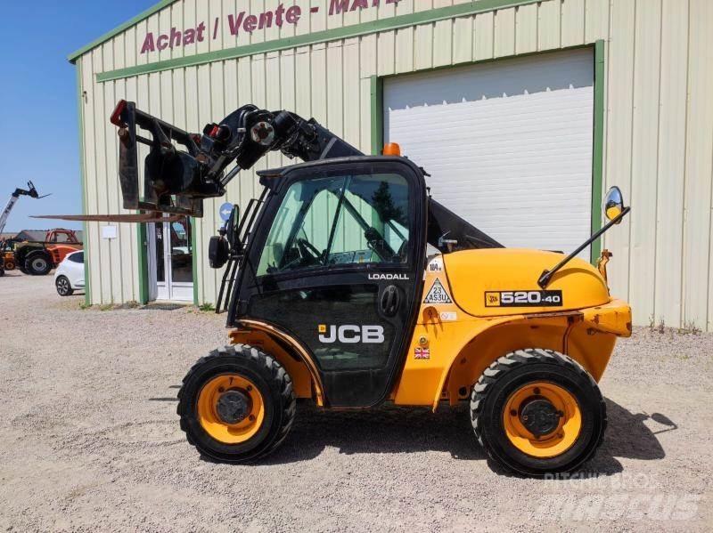 JCB 520-40 Телескопічні навантажувачі