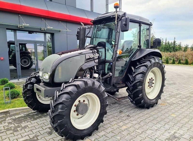 Valtra A93 Трактори