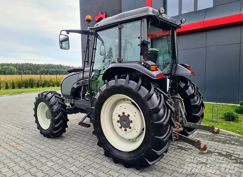 Valtra A93 Трактори