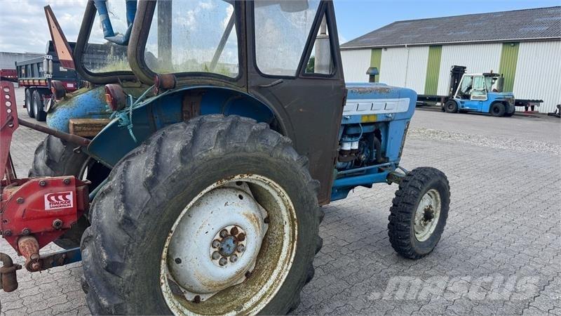 Ford 3000 Трактори