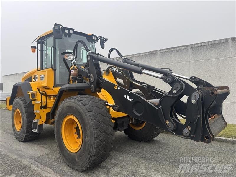 JCB 427 Agri Фронтальні навантажувачі