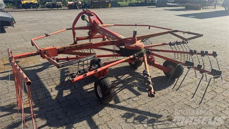 Kuhn GA300GM Граблі і сінозворушувачі