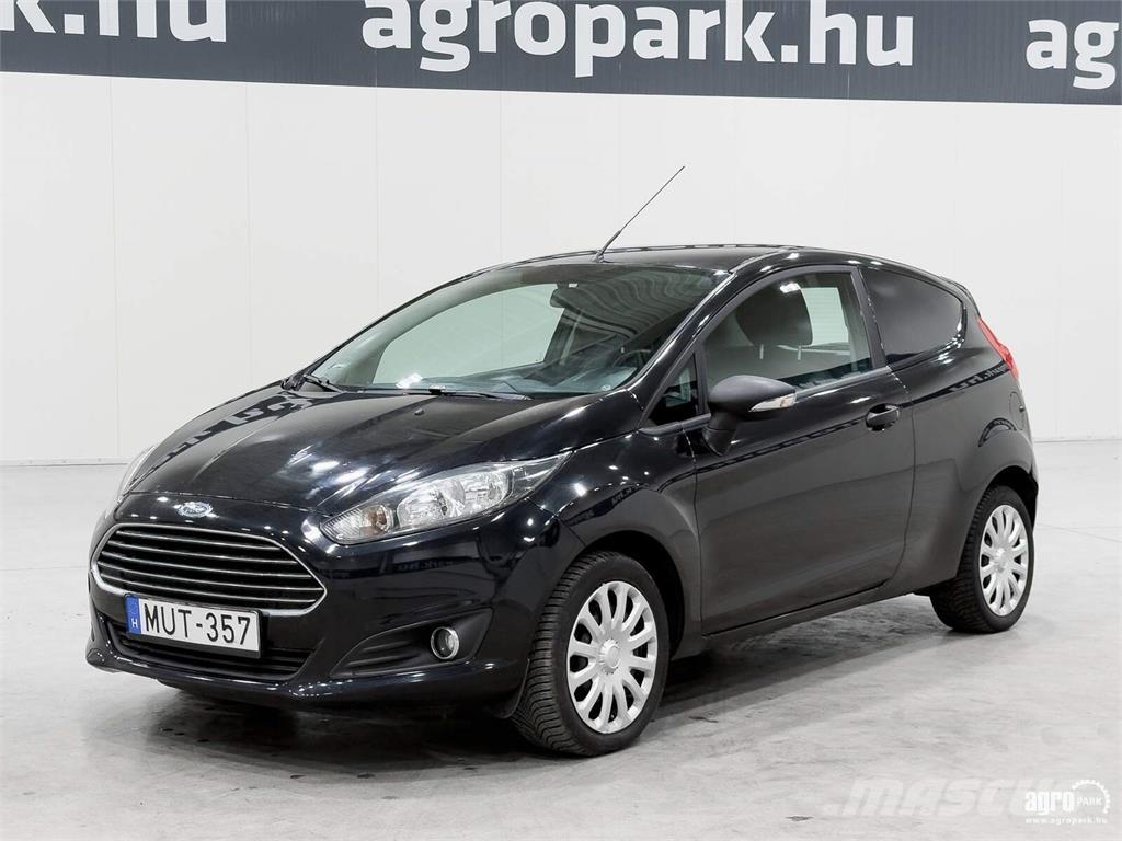 Ford Fiesta Автомобілі