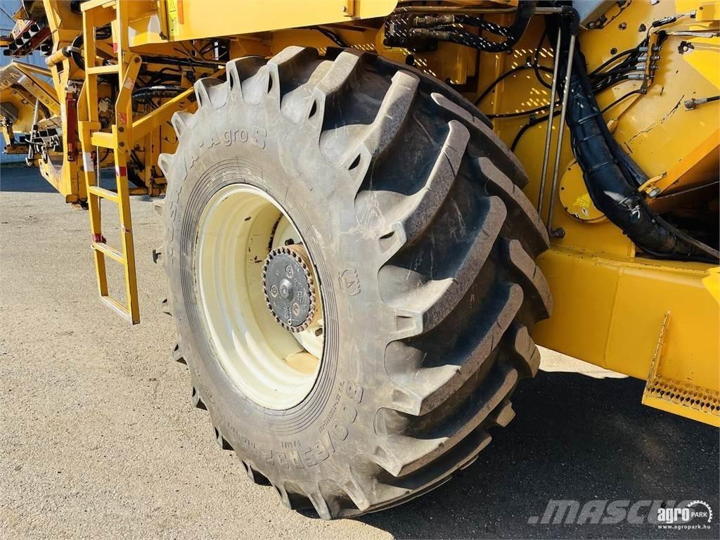 Oxbo 2480 Зернозбиральні комбайни