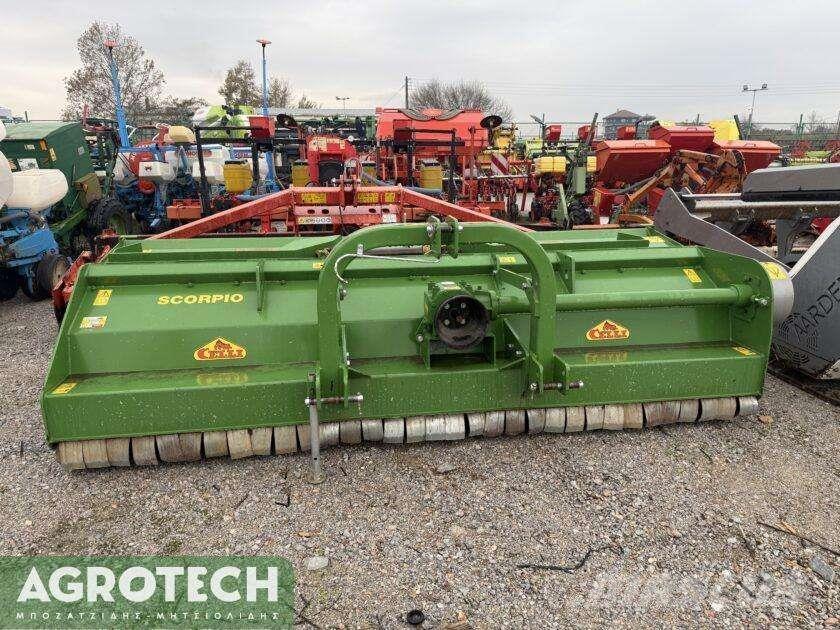 Celli SCORPIO/F 320 Трактори