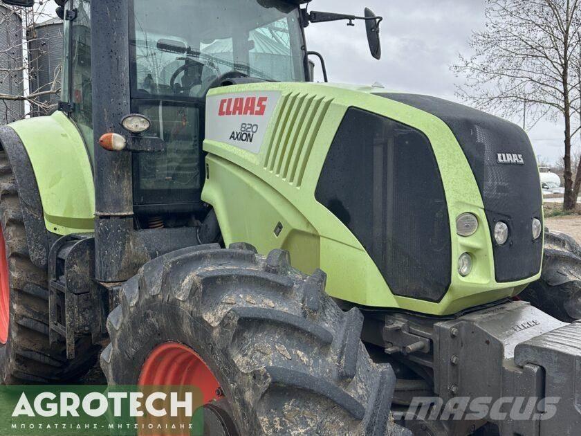 CLAAS AXION 820 Трактори