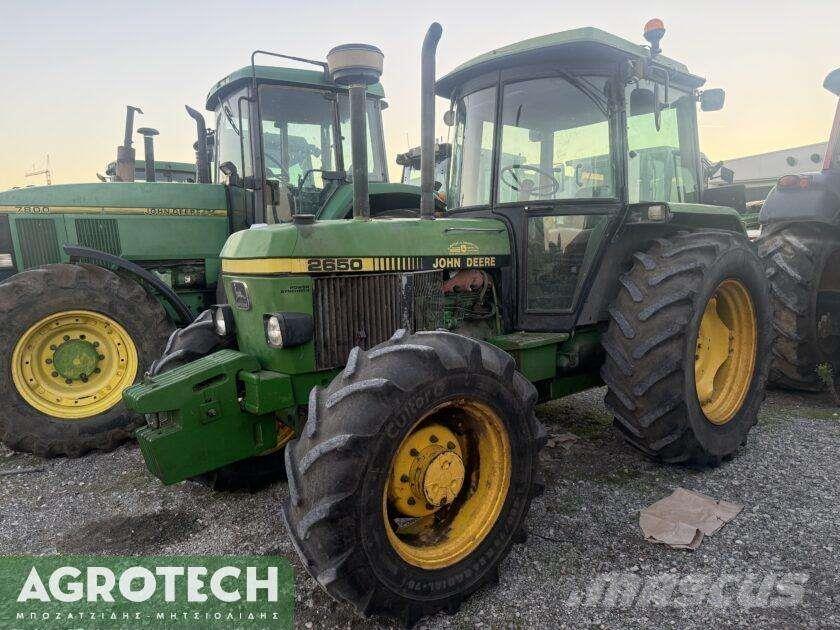 John Deere 2650 Трактори