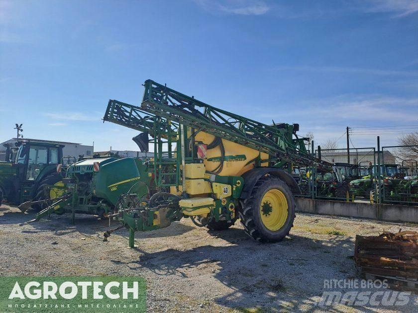 John Deere 840i Трактори