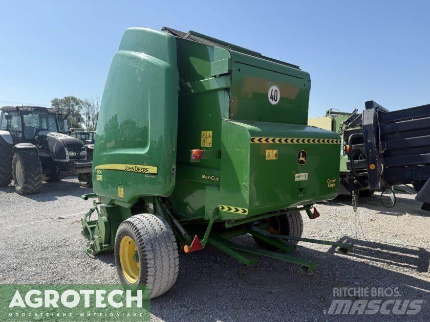John Deere 864 Рулонні прес-підбирачі