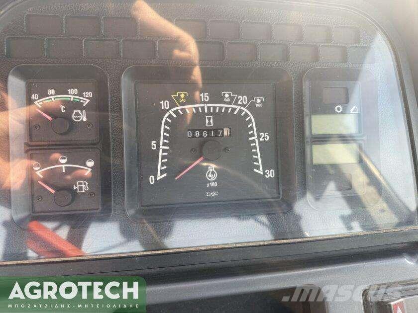 New Holland TS 100 Трактори