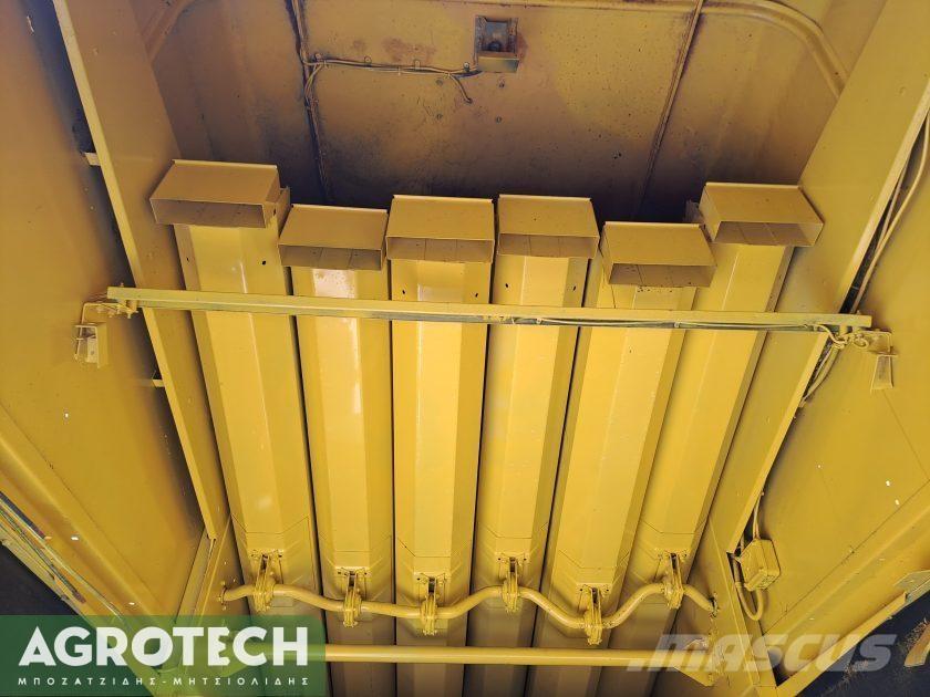 New Holland TX 66 Трактори