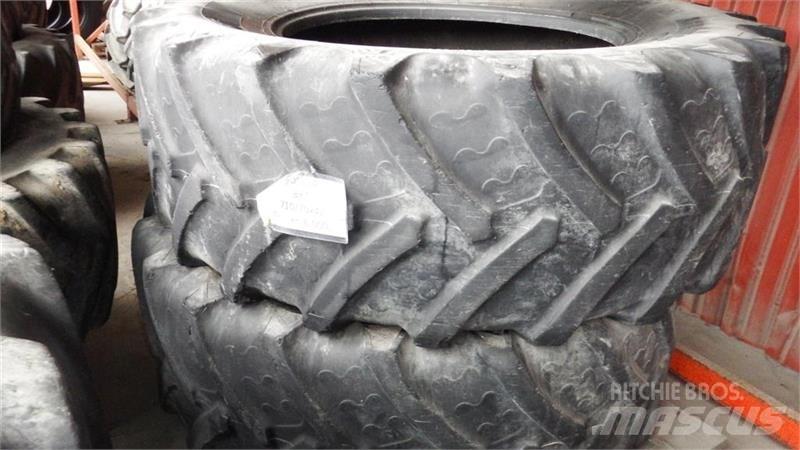 BKT 710/70R42 Шини