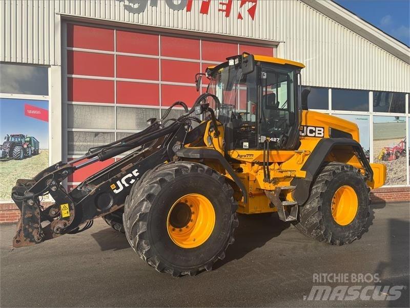 JCB 427 Agri Фронтальні навантажувачі