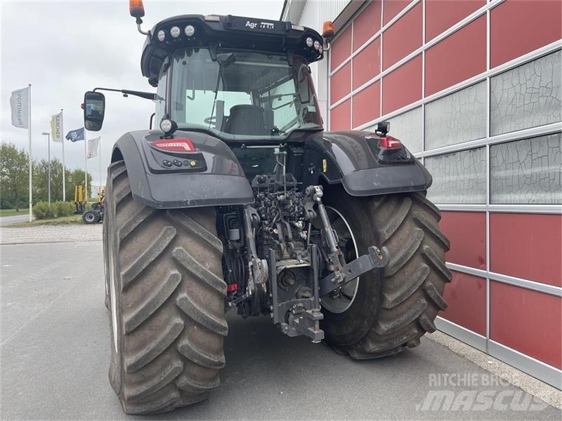 Valtra S394 Трактори