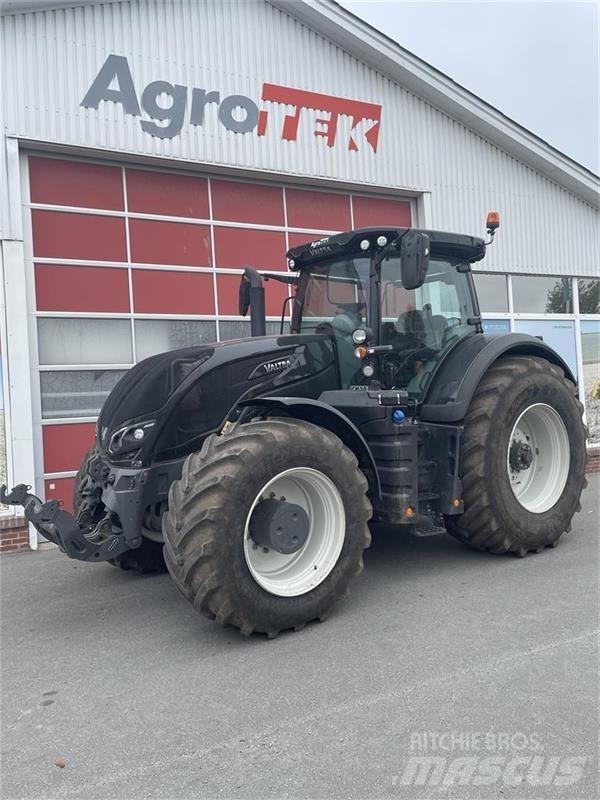 Valtra S394 Трактори