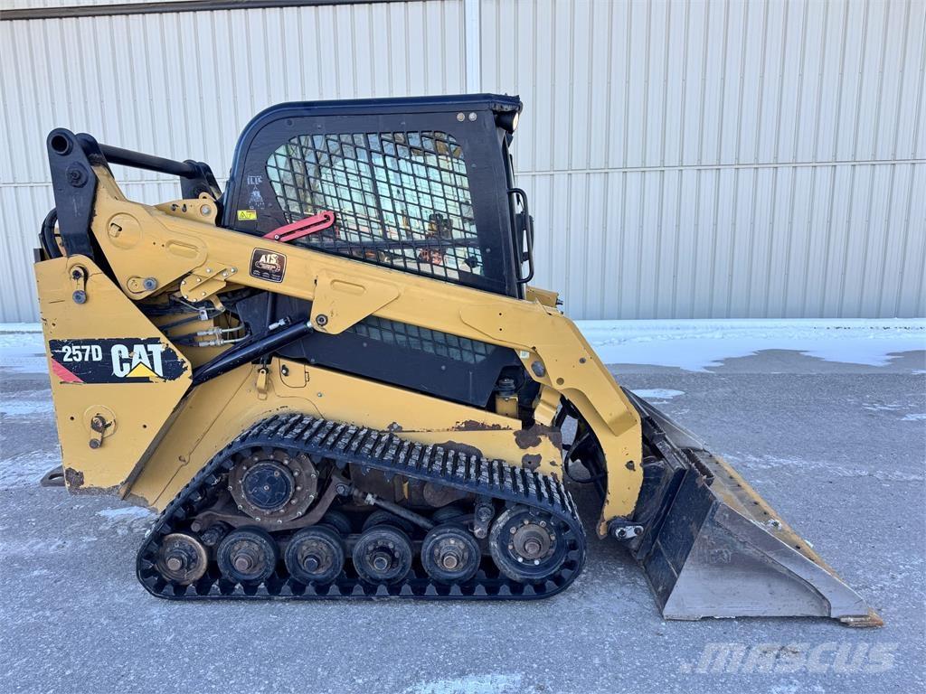 CAT 257D Міні-навантажувачі