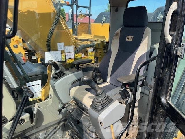 CAT 320EL Гусеничні екскаватори