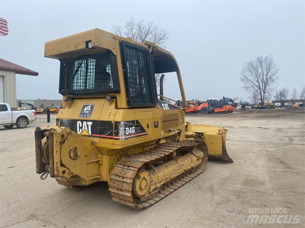 CAT D4G XL Гусеничні бульдозери