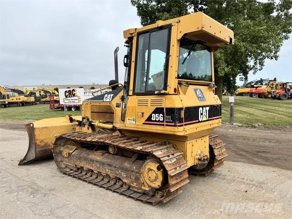 CAT D5G XL Гусеничні бульдозери