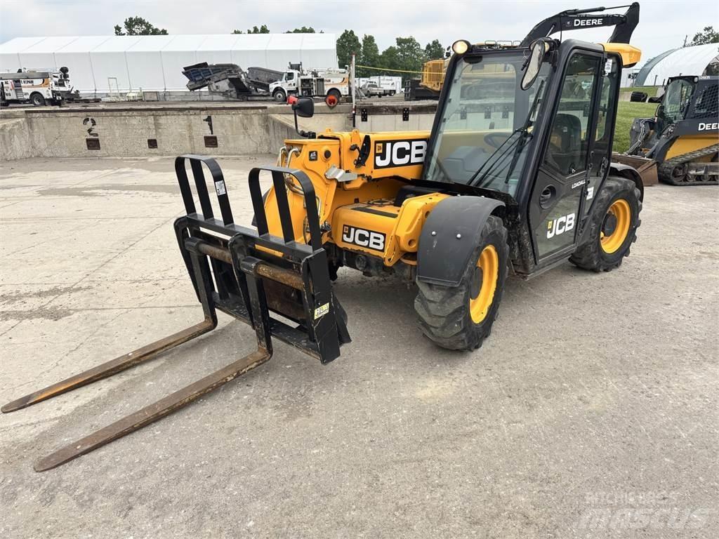 JCB 525-60 Телескопічні навантажувачі
