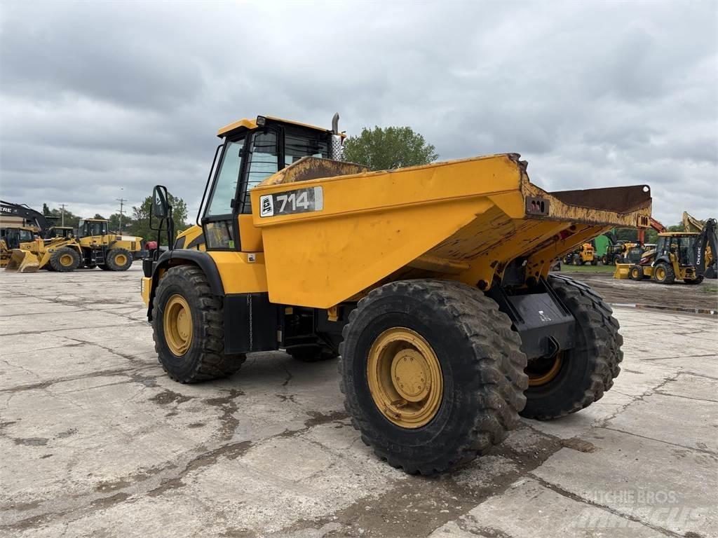 JCB 714 Зчленовані самоскиди