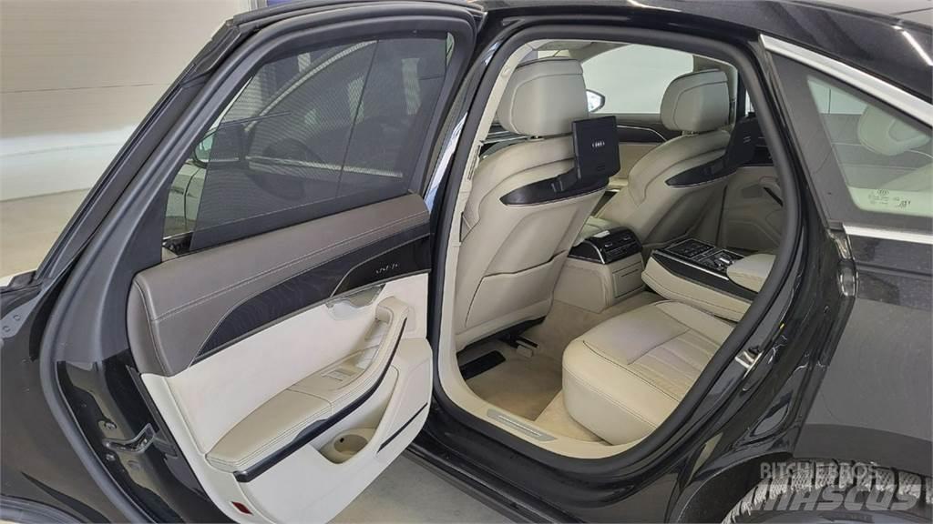 Audi A8 Автомобілі