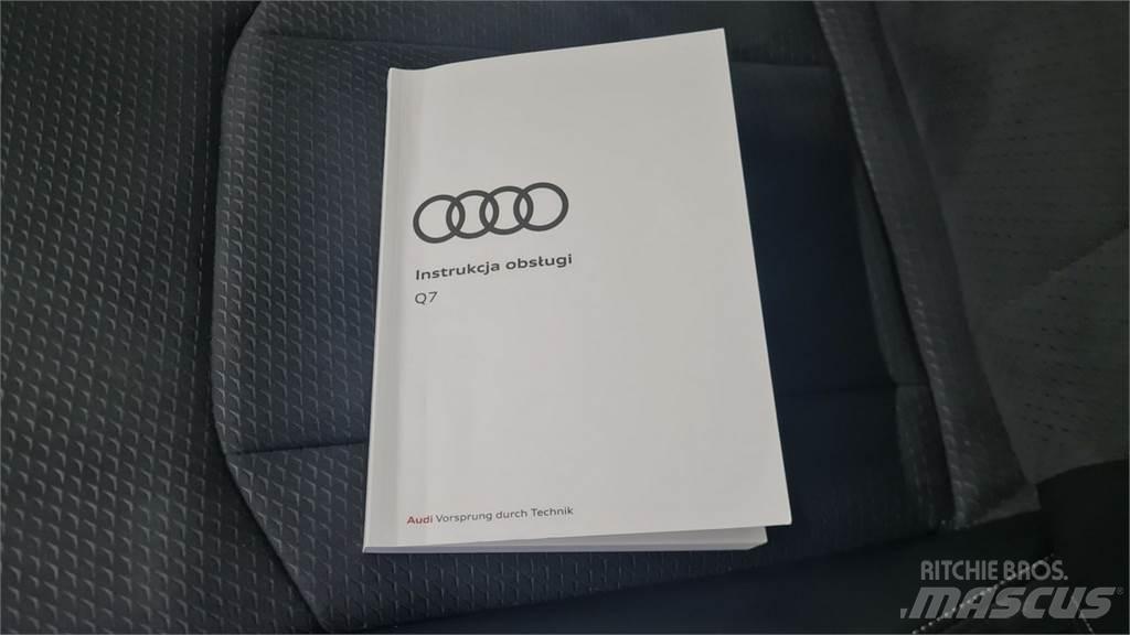 Audi Q7 Автомобілі