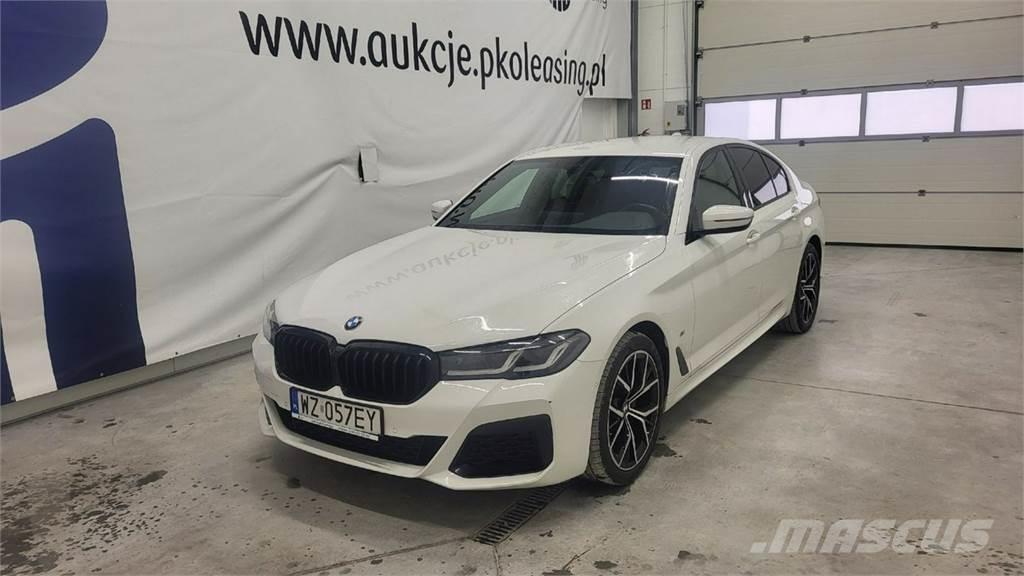 BMW 520 Автомобілі