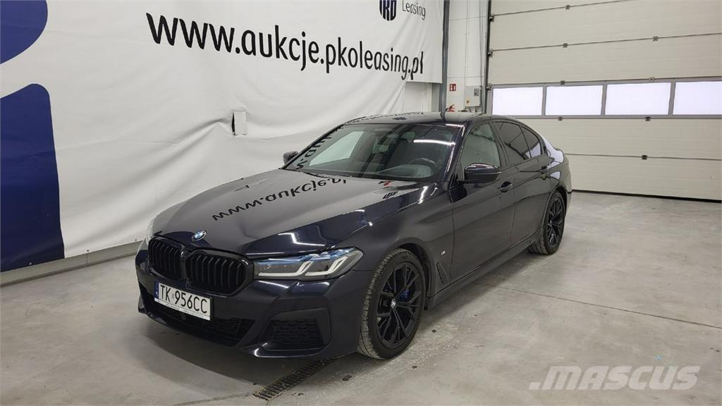 BMW 530 Автомобілі