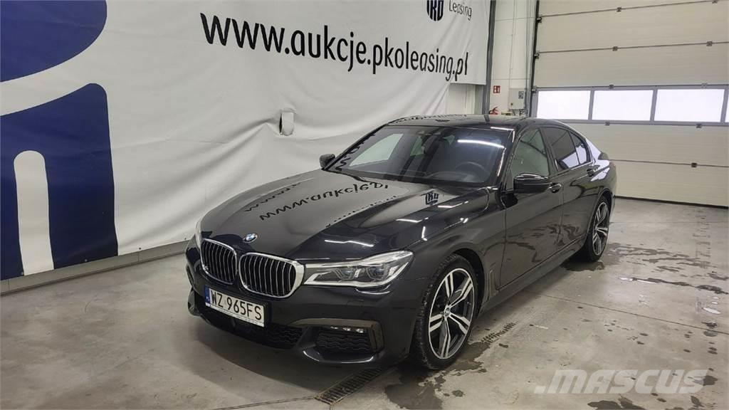 BMW 740 Автомобілі