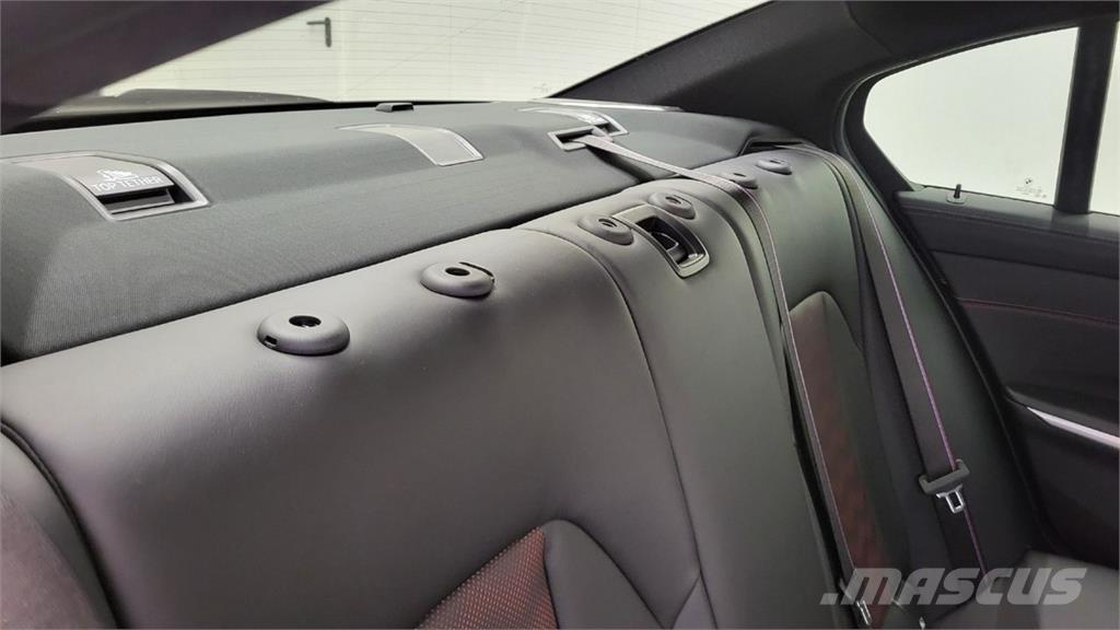 BMW M3 Автомобілі