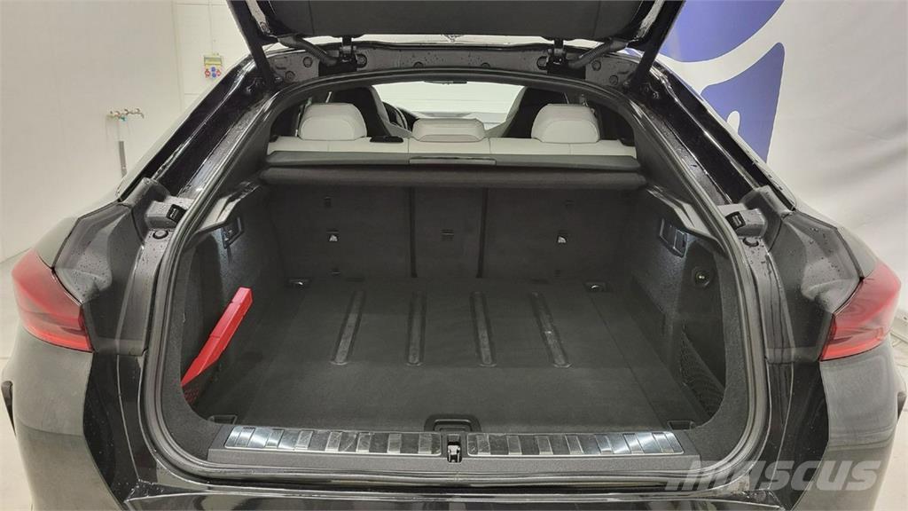 BMW X6 M Автомобілі