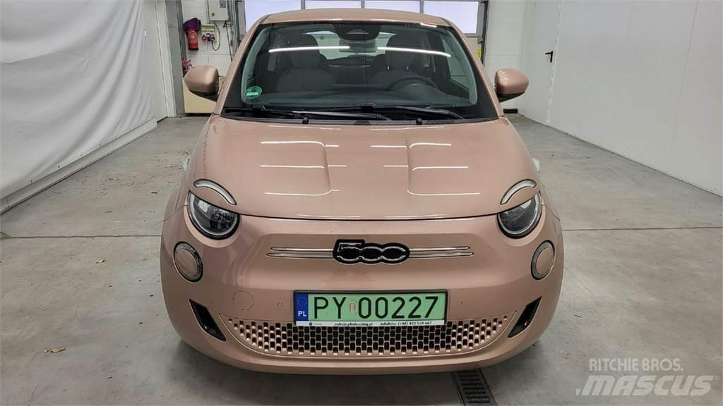 Fiat 500 Автомобілі