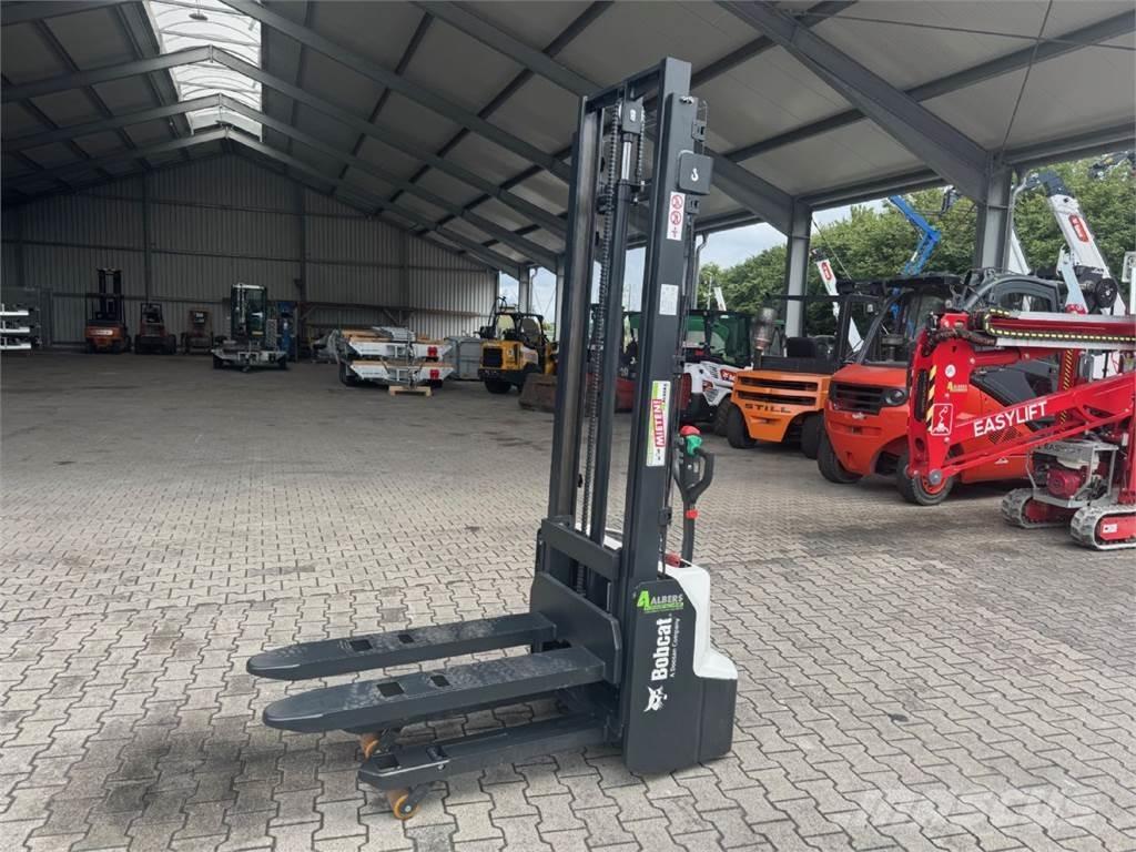 Bobcat LSM12N-7 i Ручний візок