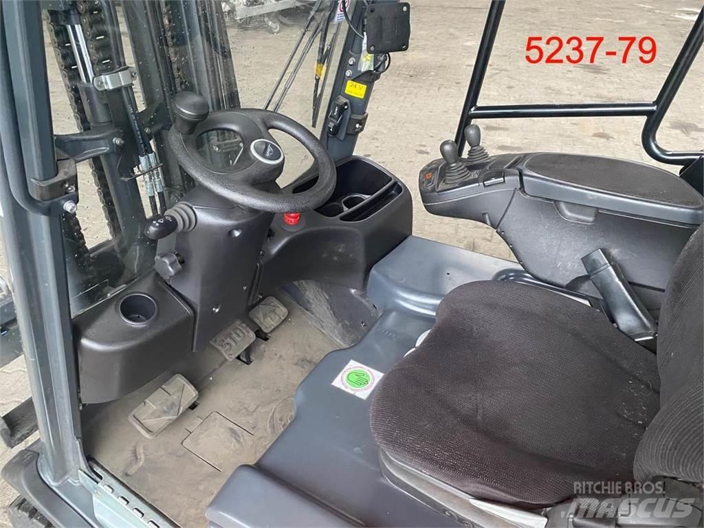 Linde E 18 L 02 EVO Електронавантажувачі