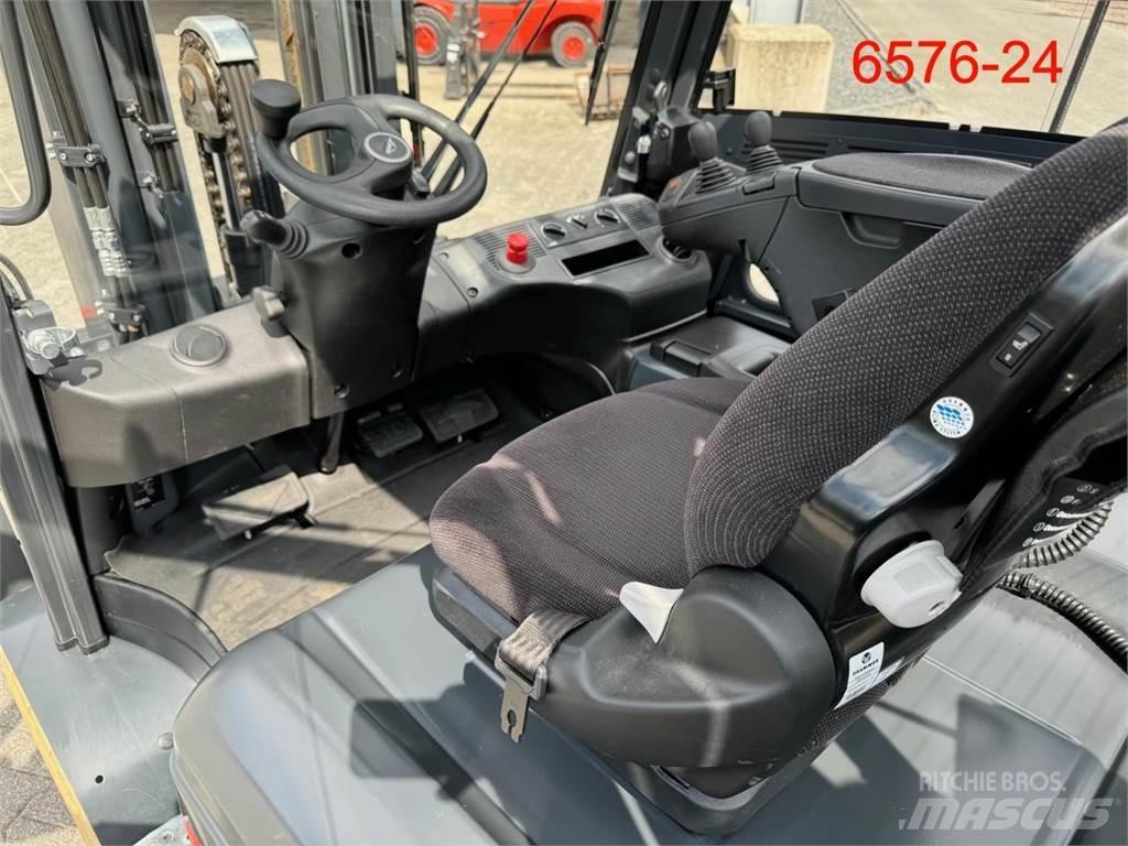 Linde E 50 HL 01 Електронавантажувачі
