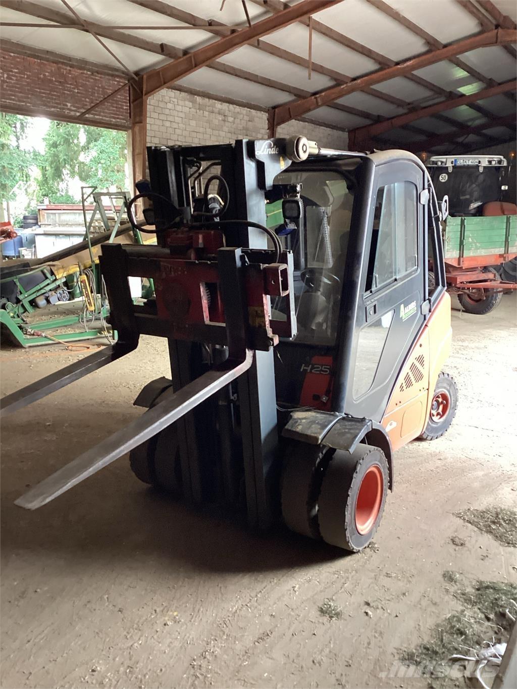 Linde H 25 D 01 Дизельні навантажувачі