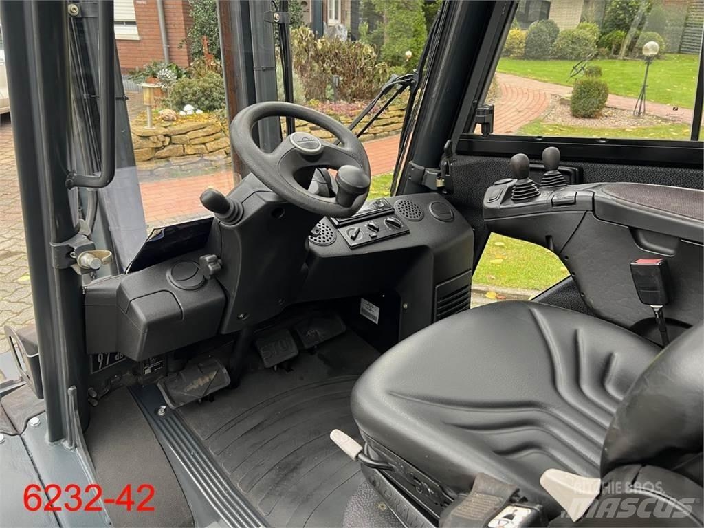 Linde H 30 D 02 EVO Дизельні навантажувачі